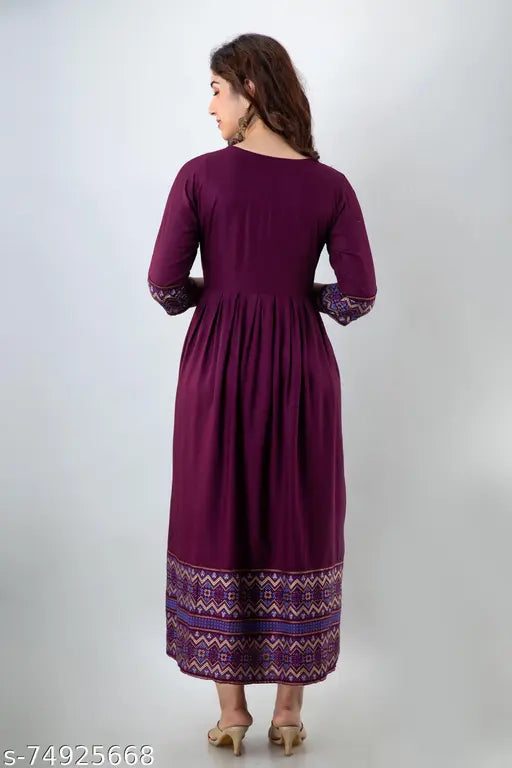 Rayon three-quarter sleeve printed kurti, Indian anarkali style with box-plated and attaché border