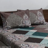 Cotton botanical-print fitted bedsheet with 2 pillow covers, ideal for summer, originates from India