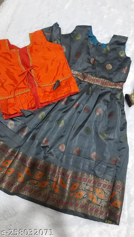 Acrylic-Jacquard floral lehenga with short sleeves, stone-embellished, suitable for kids 6-8 years, Indian occasion wear