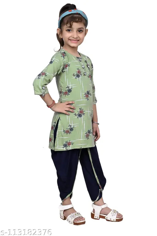 Green checked Patiala Salwar Suit for girls, cotton silk anarkali style. Hariyal Creation party/casual wear for sizes 3-4yrs, 4-5yrs, up to 9yrs. Indian ethnic kids wear