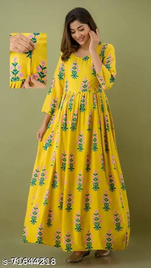 Trendy feeding zip maternity dress in yellow with paisley print