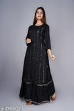Black women kurta set with embellished border