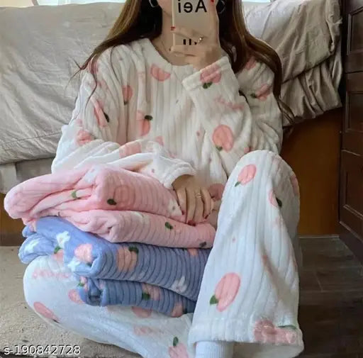 Winter wool t-shirt and pyjama set, printed with festive design for cozy nightwear (M - Top bust size 40in, top length size 25in, bottom waist size 34in, bottom length size 38in / L - Top bust size 42in, top length size 25in, bottom waist size 36in, bottom length size 38in / XL - Top bust size 44in, top length size 25in, bottom waist size 38in, bottom length size 38in). Made in India