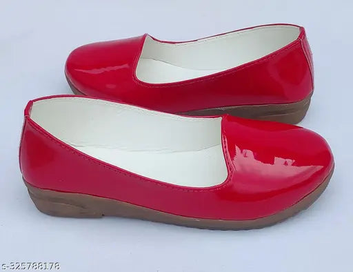 Red patent loffer for kids partywear (11-12 years, size 5.5-6), Indian-made patent leather and rubber slip-on shoe