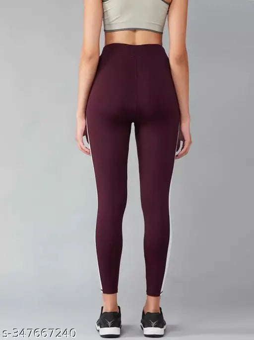 Stretchable striped Lycra jeggings for women's gym wear, 4-way stretch and moisture-wicking, available in sizes 28-40 inch