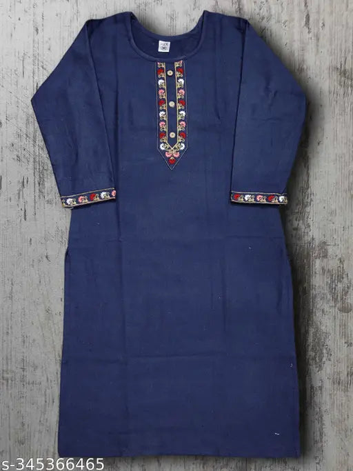 Blue woolen round-neck kameez with three quarter sleeves, girls end, women's winter wear