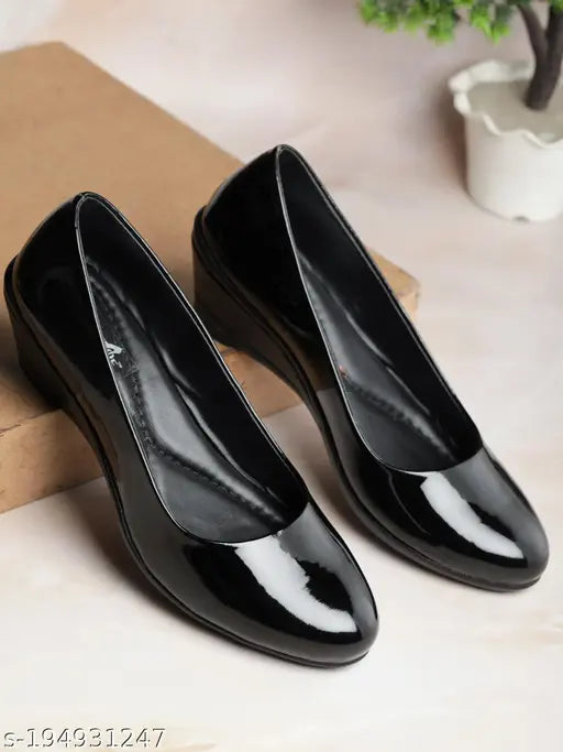 Patent leather slip-on ballerinas for casual, trendy womens' wear - Twinsshoe India
