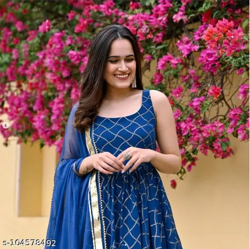 Trendy, fashionable women's dupatta set in blue with light blue trim