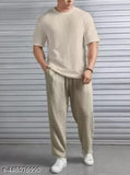 White popcorn round neck t-shirt, short sleeves, solid pattern. [S] Chest size 36 in, length size 26 in. Made in India