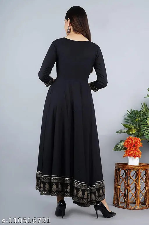 Black kameez with lace trim, long sleeves