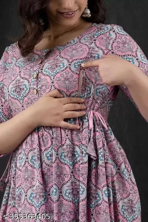Pink cotton maternity kurti with zipper, printed design for nursing - India