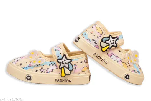 Yellow mesh applique casual sandals for girls, soft and comfortable with floral pattern