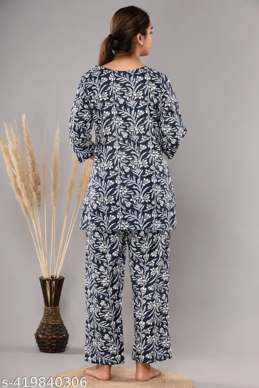 Cotton printed net night suits for women, four-quarter sleeve pyjamas for relaxed comfort, sizes S-5XL, made in India