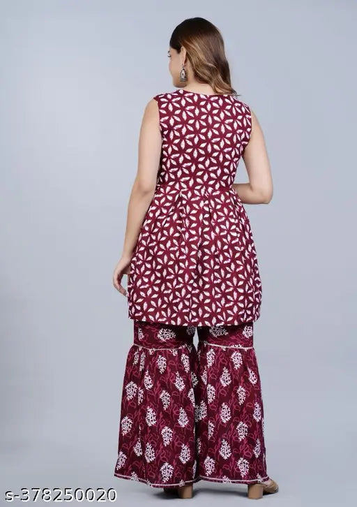 Black and maroon patterned kameez with flared bottoms