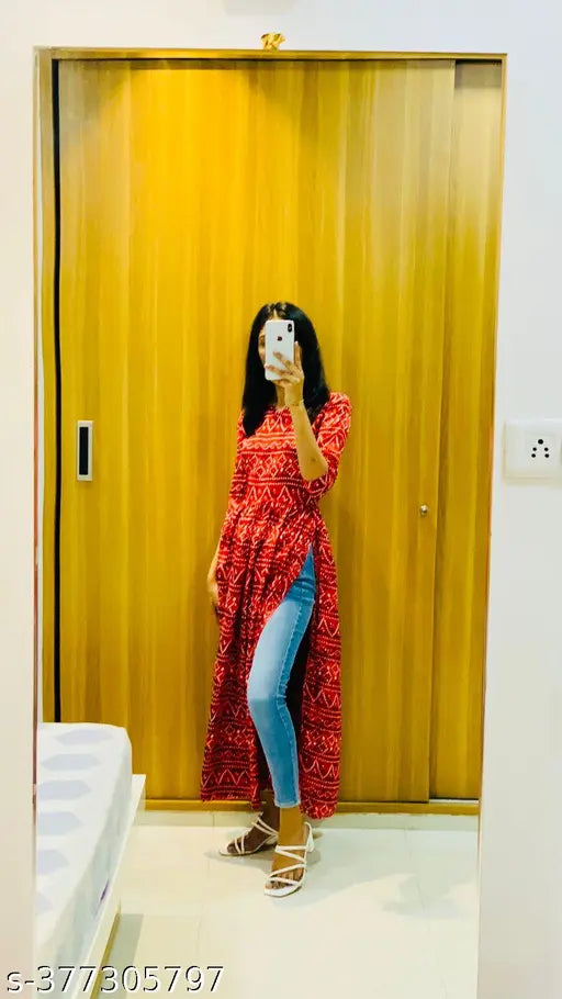 Printed Nayra Cut Kurti, crepe fabric, three-quarter sleeves, vibrant floral print, easy maintenance, comfortable for all-day wear, India