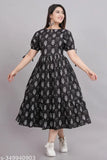 Women's cotton short-sleeve printed kurti, jaipuri style, single size options: M (38in bust), L (40in bust), XL (42in bust), XXL (44in bust). Indian handcrafted print on kurti