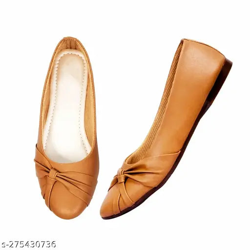 Synthetic leather ballerinas in indigo color, closed-back design, for women's fashion