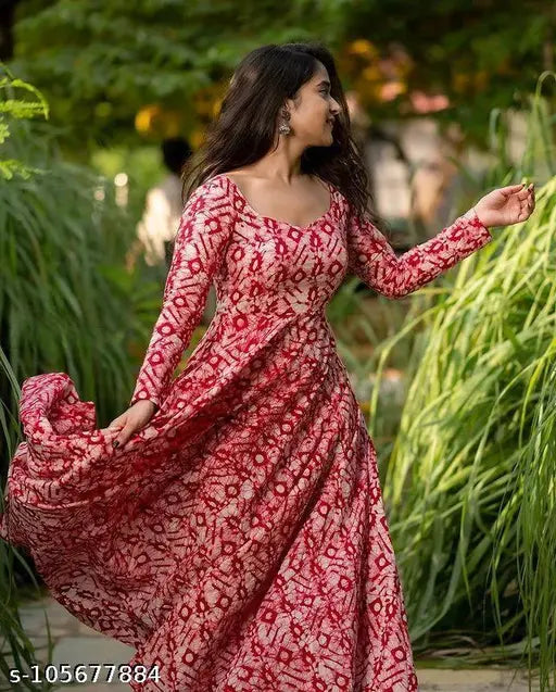 IKKAT printed georgette gown-style kurta, long sleeves, digital printed heavy American crêpe full lining. Exclusive designer one piece in various sizes: S-6XL. Pure georgette Indian-made fashion for every shape and size