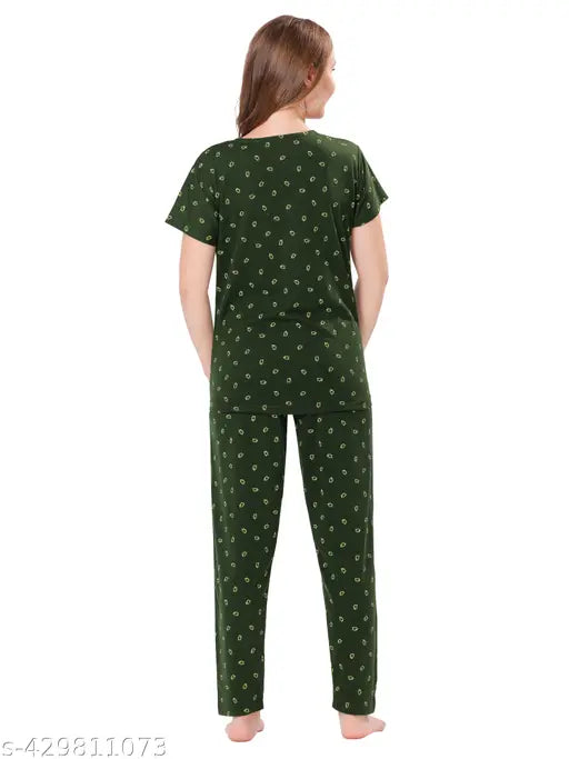 Green printed hosiery night suit, women's half-sleeve T-shirt and pyjama set with round neck, made for comfort in 100% cotton hosiery