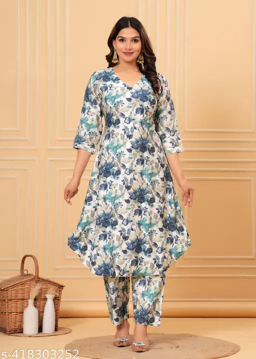 Women's floral printed muslin kurta with trousers and regular beads, kora muslin fabric, three-quarter sleeves, couples set on model