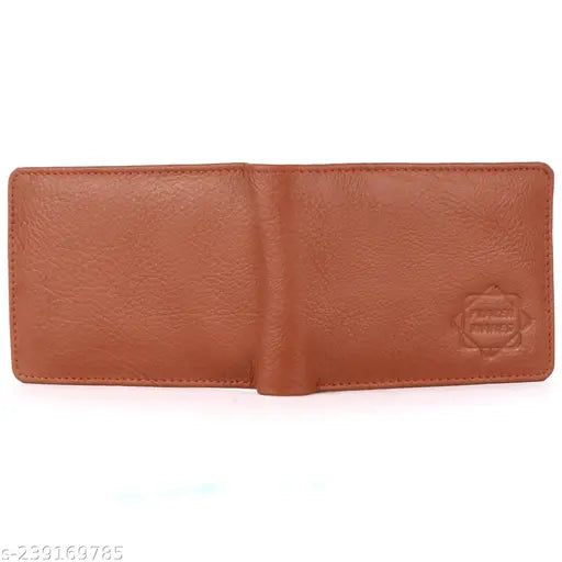 Leather tan wallet for men, solid pattern with 5 compartments. Ideal gift from India