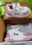 Synthetic party shoes for girls, printed pattern, lightweight and comfortable, ideal for casual events (21-24M, 2.5-3Y, 3-3.5Y)
