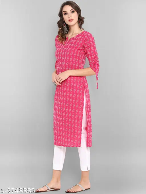 Attractive cotton women's kurtas with printed combo, three-quarter sleeves, S and XXXL sizes from India