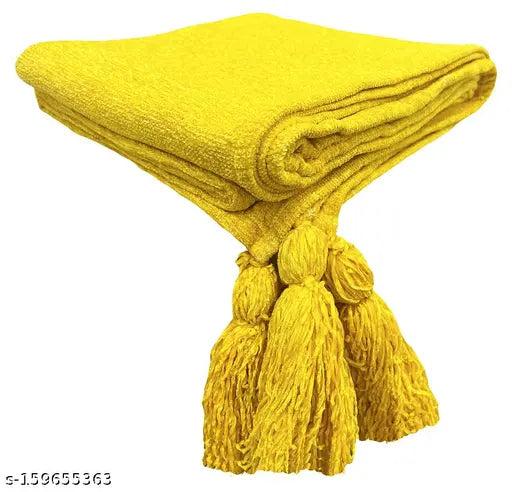 Yellow chenille fringe throw blanket for a 3-seater sofa, suitable for home decor