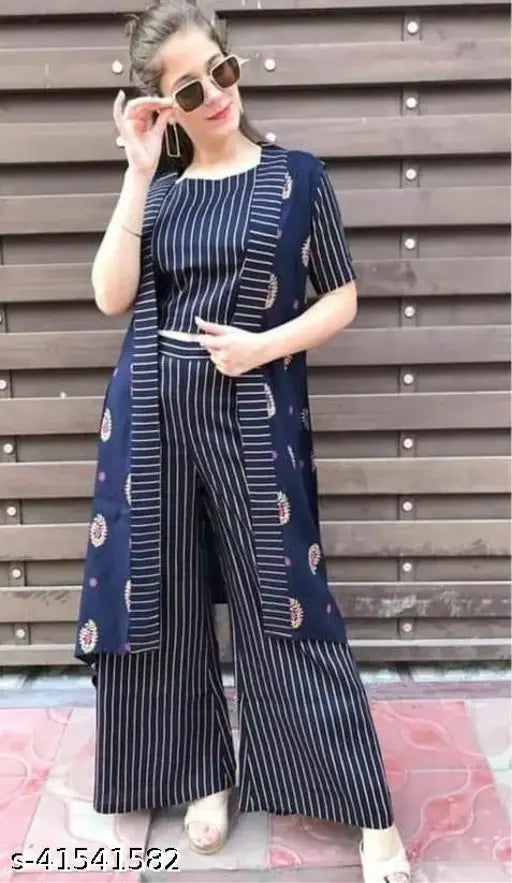 Rayon printed short kurta with palazzo pants for women, single set in Indian style (M: 38in bust, L: 40in bust, XL: 42in bust, XXL: 44in bust)