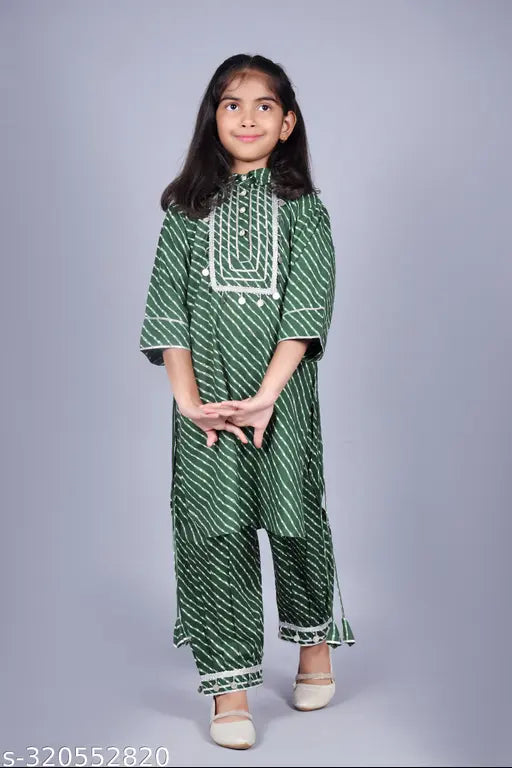 Cotton printed nanci girls' kurta and pyjama set, ideal for parties and weddings, three-quarter sleeves
