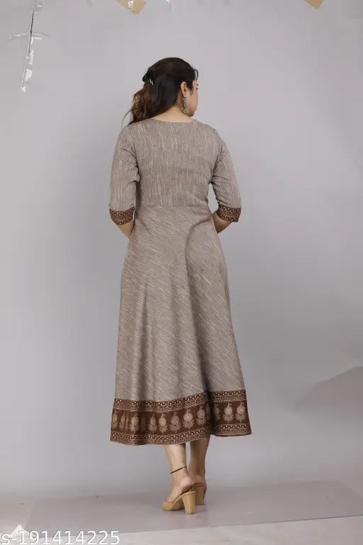 Cotton Anarkali Kurti, Solid Pattern, Three-Quarter Sleeves. Indian Rayon Fabric, Anarkali Printed Design. Popular SQKURTI Brand
