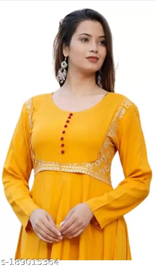 Yellow rayon anarkali kurti with pink dupatta, plus size, ideal for Haldi and Mehndi ceremonies. Rayon fabric, three-quarter sleeves, stylish print design