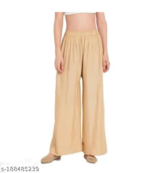 Soft, casual women's pants in a mix of multicolors