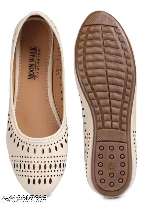 Synthetic leather ballerinas - solid design, closed back, Indian origin