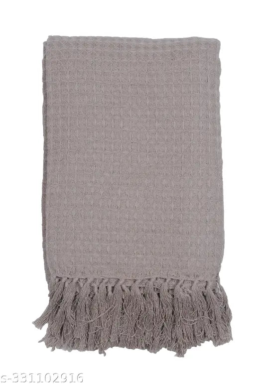 Grey fringed jumbo throw blanket, 4ft x 5ft