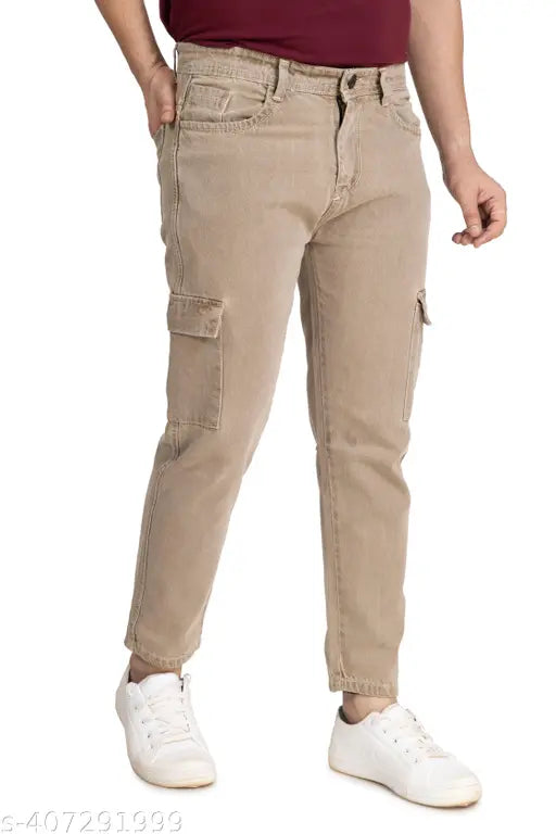 Brown cargo jeans with six pockets, trendy style
