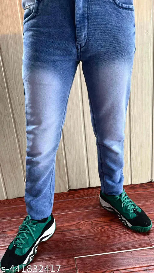 Blue stretchable slim fit jeans with faded wash effect