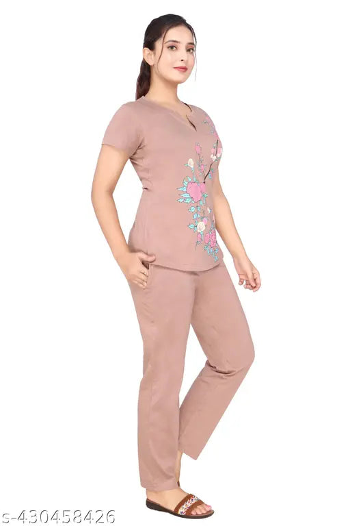 Cotton blend women's half sleeve round neck printed nightsuits, comfortable casual summer wear in various sizes (L, XL, XXL)