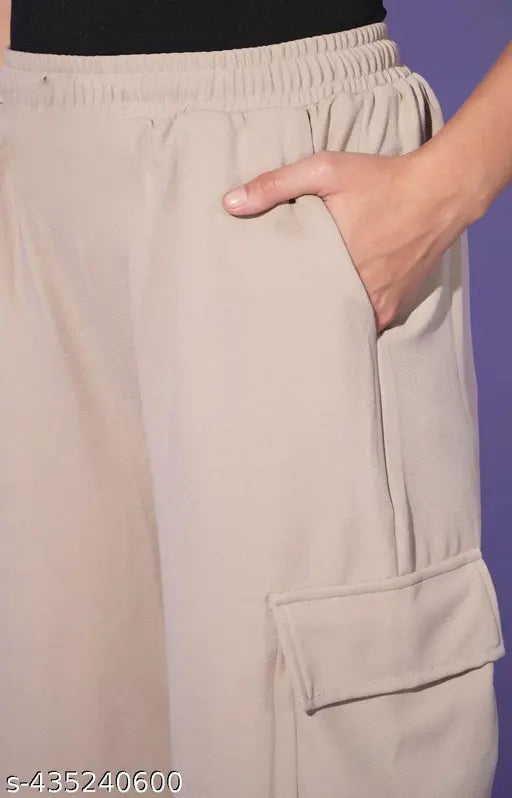 Khaki cargo pants, spacious pockets, casual women's wear