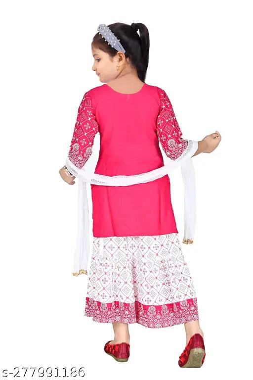 Printed rayon cotton pink girls kurti set with chunri added, three-quarter sleeves, Indian traditional clothing for kids