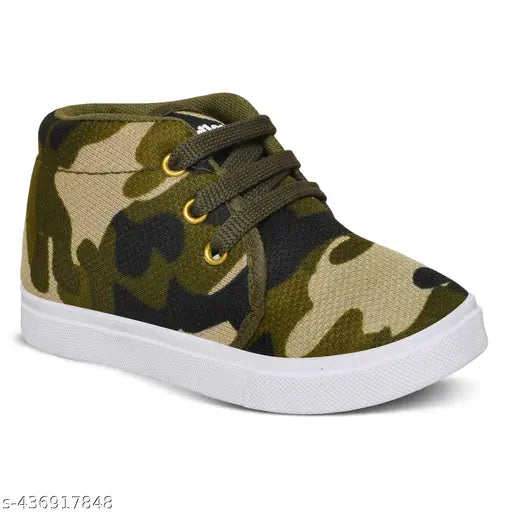 Army green camouflage kids running shoes, velcro closure