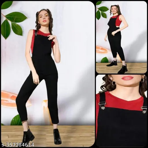Denim high waist, sleeveless dungaree for women in regular fit, solid color. Stretchable denim jeans with high waist button closure