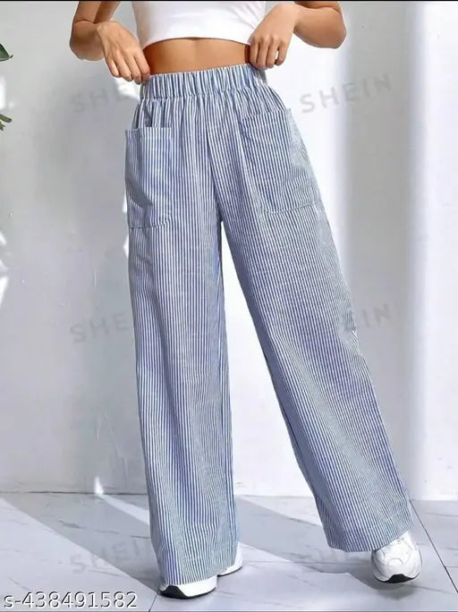 Striped double pocket pants with a blue tie-dye effect