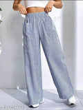 Striped double pocket pants with a blue tie-dye effect