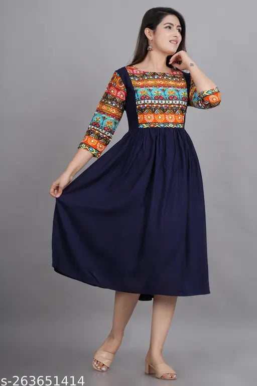 Rayon maternity dress with zip front and printed pattern