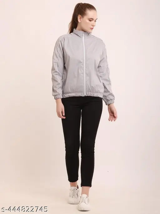 Solid polyester long sleeve women's jacket, size L, India-made with piping detail