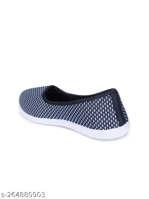 Synthetic ballerinas in solid pattern for women and girls, celebrating style and sophistication by Myra Footwear. India origin