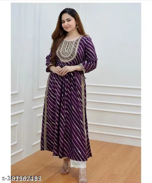 Rayon striped three-quarter sleeve kurta, Lahariya Naira cut, Indian traditional women's clothing