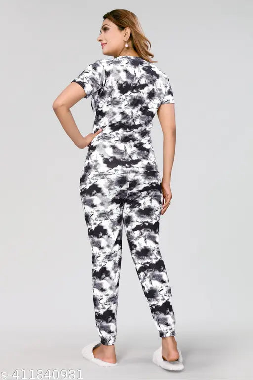 Tie-dye jogger set with baggy t-shirt for women, polycotton blend, low price, trending fashion, casual and party wear