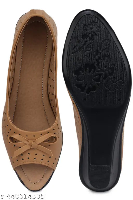 Brown leather shoe with bow on top, wedge heel